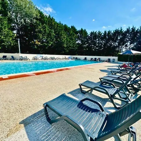 Mobil-home Familial, Piscine Et Toboggan Aquatique Kemp